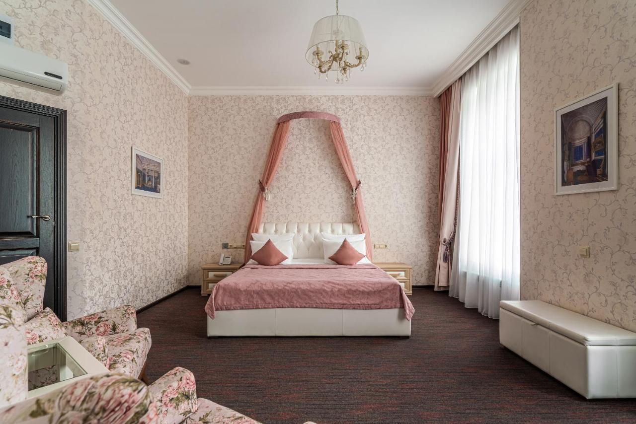 Kravt Sadovaya Hotel Sankt Petersborg Eksteriør billede